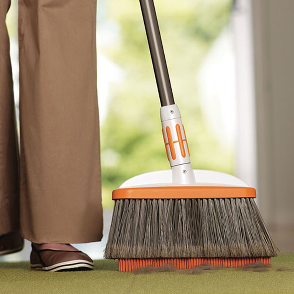 8 Best Brooms for Dog Hair