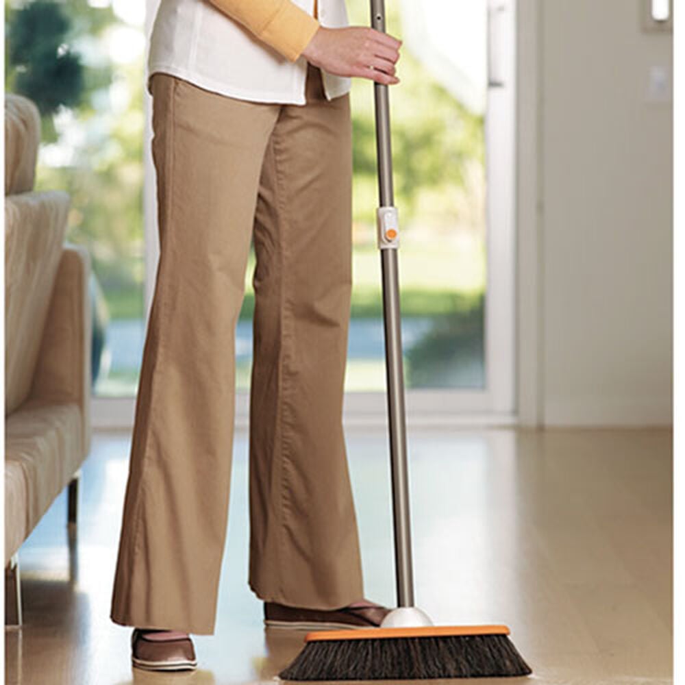 Best Sweeping Fine Floor Broom